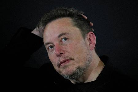 Elon Musk steht wegen des Umgangs mit Hassrede auf seiner Plattform in der Kritik.