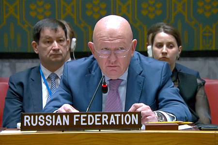 Wassili Nebensja, Ständiger Vertreter von Russland bei den Vereinten Nationen, spricht vor dem UN-Sicherheitsrat.