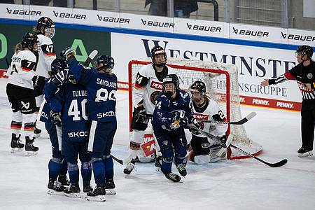 Die DEB-Frauen kassierten gegen Finnland eine deutliche Niederlage.